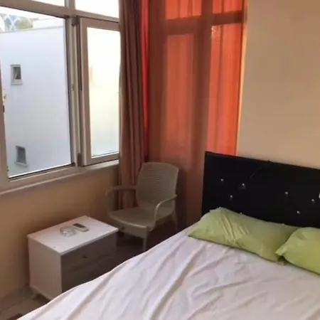Lotus Apartment Eskiomerler